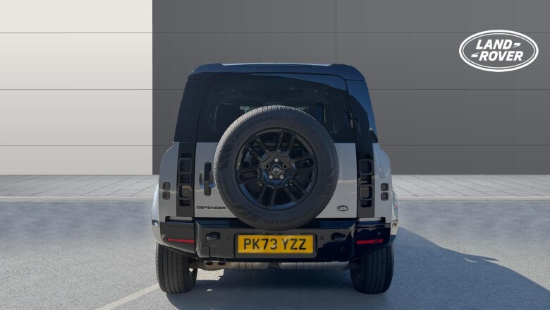 Land Rover Defender 3.0 D250 X-Dynamic SE 110 5dr Auto Diesel Estate